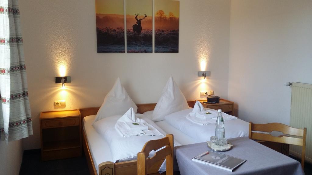 Hotel Hasen Kaufbeuren Allgaeu חדר תמונה
