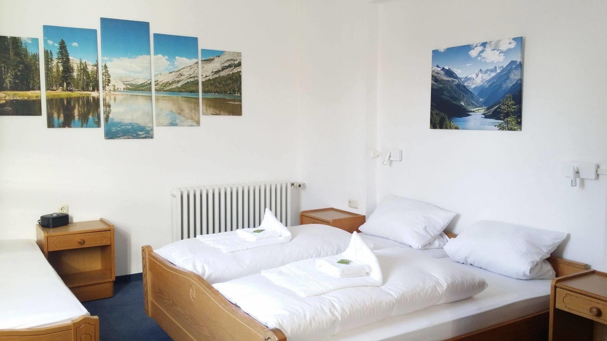 Hotel Hasen Kaufbeuren Allgaeu מראה חיצוני תמונה